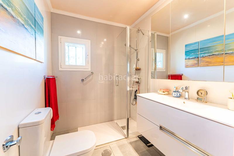 Foto 5a48d496-9ecf-4a85-8797-8f0e36528810. Xalet amb xemeneia calefacció aparcament piscina a Torrelodones