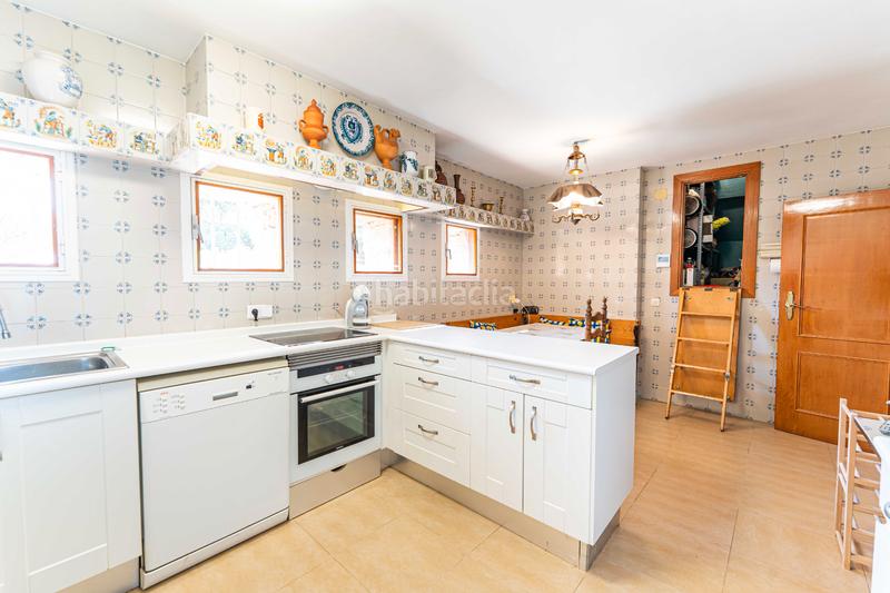 Foto a0889f59-4249-4fca-9000-359251248d0f. Xalet amb xemeneia calefacció aparcament piscina a Torrelodones