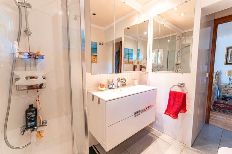 Foto b4a9ba0a-240c-4137-9df2-9589b298ac7d. Xalet amb xemeneia calefacció aparcament piscina a Torrelodones