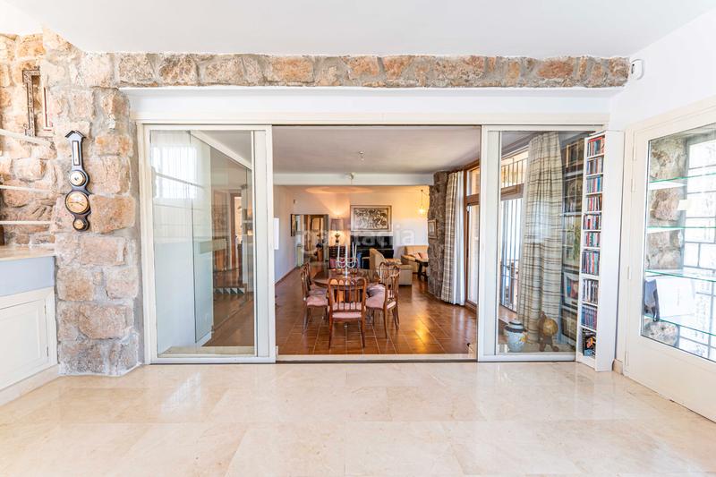 Foto c7111f0b-b312-4e03-93c3-948b14eab6df. Xalet amb xemeneia calefacció aparcament piscina a Torrelodones