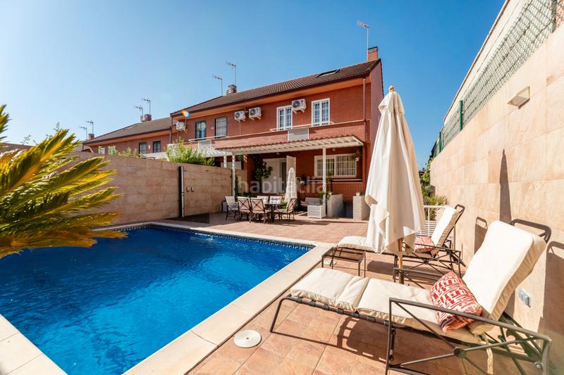 Foto a5ce3fcf-9069-48fd-a0c9-652dc76ce525. Casa aparellada amb calefacció aparcament piscina a Arroyomolinos