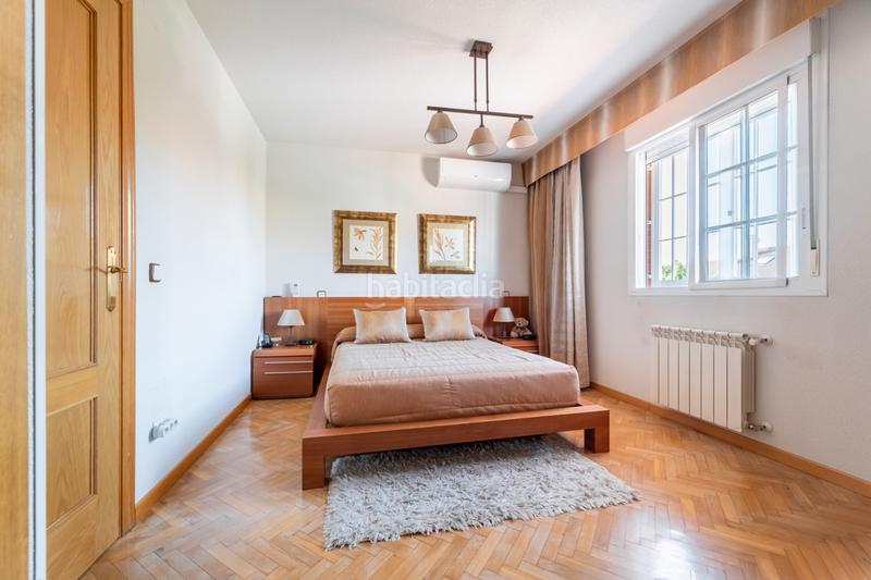 Foto c99c519d-461b-425d-ad59-e882a775efa8. Casa aparellada amb calefacció aparcament piscina a Arroyomolinos