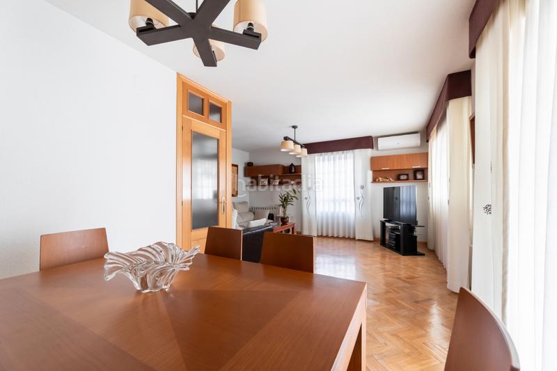 Foto efa63c8f-8214-4493-9087-91f17923e7f7. Casa aparellada amb calefacció aparcament piscina a Arroyomolinos