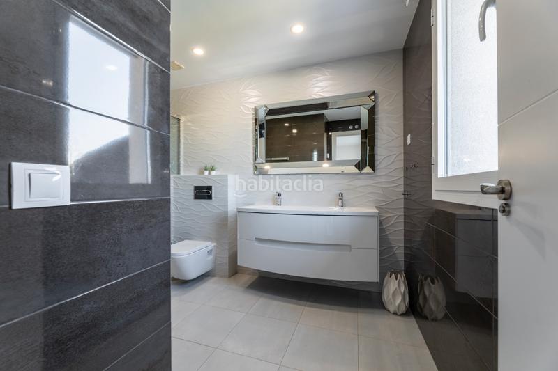 Foto 2ab8dffc-3ad3-45d2-8e5a-23749e3a00d5. Xalet amb aparcament piscina a Urbanización El Mediterráneo Arroyomolinos