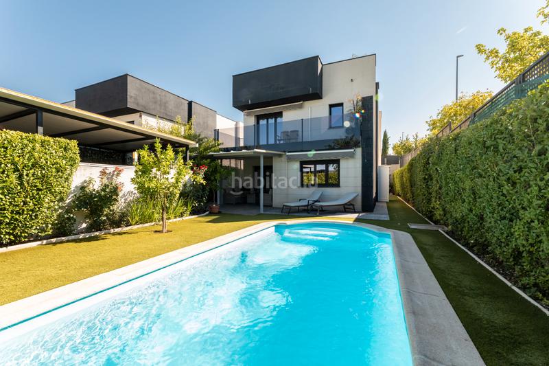 Foto b6fa1e37-dd3a-440d-abf6-bae93fa8a156. Xalet amb aparcament piscina a Urbanización El Mediterráneo Arroyomolinos