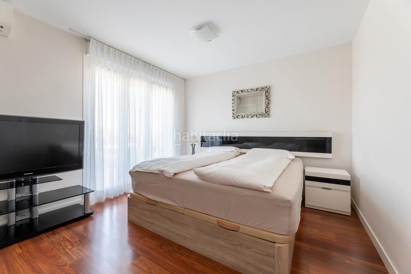 Foto f02fc541-0c12-46f3-b9a6-41a3de7770e1. Xalet amb aparcament piscina a Urbanización El Mediterráneo Arroyomolinos