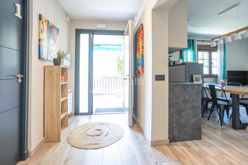 Foto 1e61a11a-461a-4797-a3f7-2dd64d8e0d62. Chalet capital home vende chalet independiente en casco urbano completamente reformado en Brunete