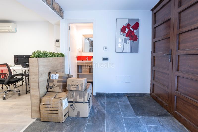 Foto ac3e1519-d8d7-4646-b5c1-c53c7666fd3b. Chalet capital home vende chalet independiente en casco urbano completamente reformado en Brunete