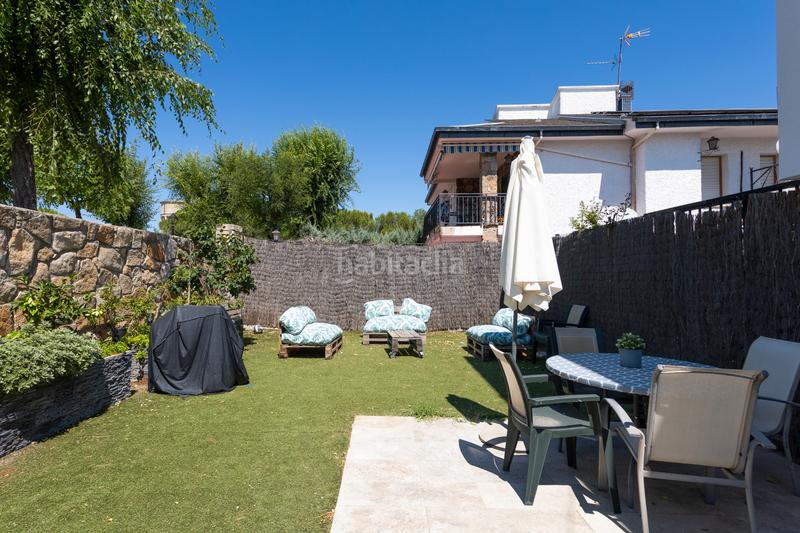 Foto b7a6cd4a-2056-42c6-adee-4b3e81525235. Chalet capital home vende chalet independiente en casco urbano completamente reformado en Brunete