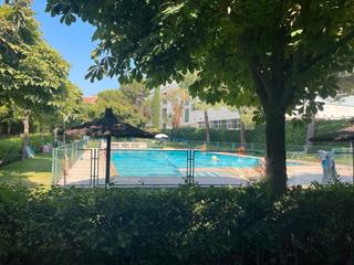 Piso en Vía de las dos castillas 7. Capital home vende impresionante piso en una de las mejores urba