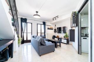 Dúplex en Calle colón 13. ¡capital home vevnde este fantástico piso en sevilla la nueva!