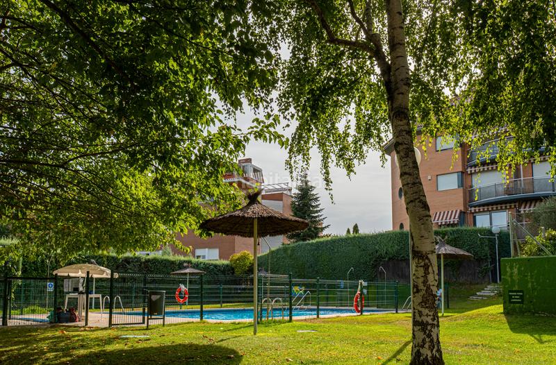 Foto ee449246-0f04-44c5-aaac-b3b7c2e434fd. Attique avec chauffage parking piscine dans Sector B Boadilla del Monte