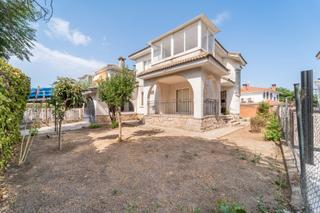 Chalet  Calle cachanas. 