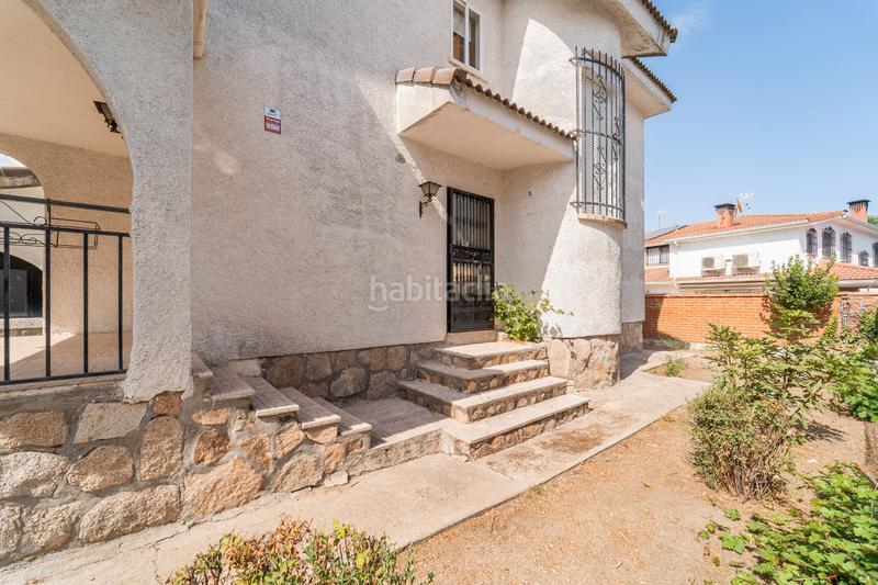 Foto 2b52eb4b-6a0d-4dd7-bf8f-ac9eb7107d40. Chalet "capital home vende en exclusiva chalet pareado en el centro " en Brunete