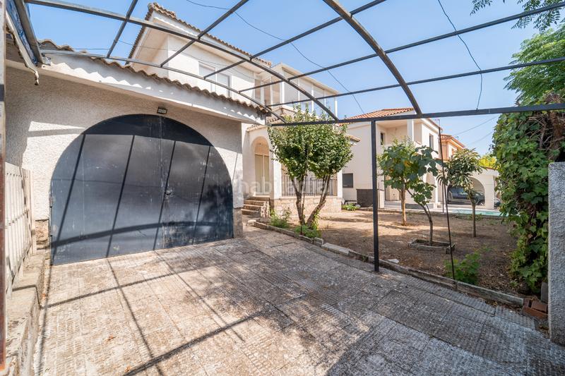 Foto 694ca028-4947-447f-a044-ad3a82db6a57. Chalet "capital home vende en exclusiva chalet pareado en el centro " en Brunete