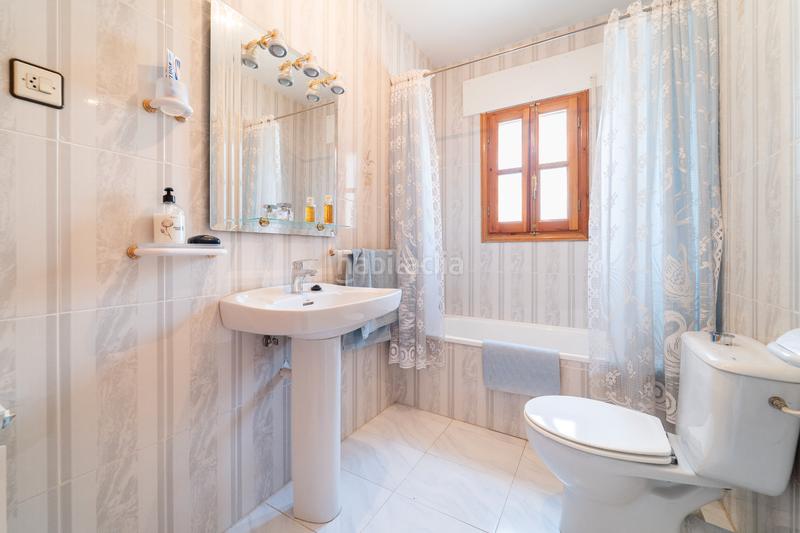 Foto 9c9ee52e-6569-4378-be95-96de15f6e3a5. Chalet "capital home vende en exclusiva chalet pareado en el centro " en Brunete