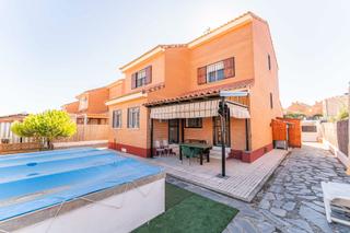 Chalet  Calle alcorcón. Casa o chalet independiente en venta en moraleja de enmedio