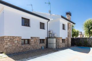 Haus  Calle madrid. " capital home brunete vende espectacular chalet independiente t