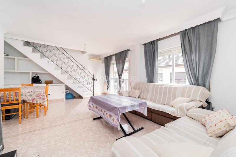 Foto b373cf5b-2114-4d58-af08-7c6922f3a06f. Duplex in calle de la zarza 10 in Brunete