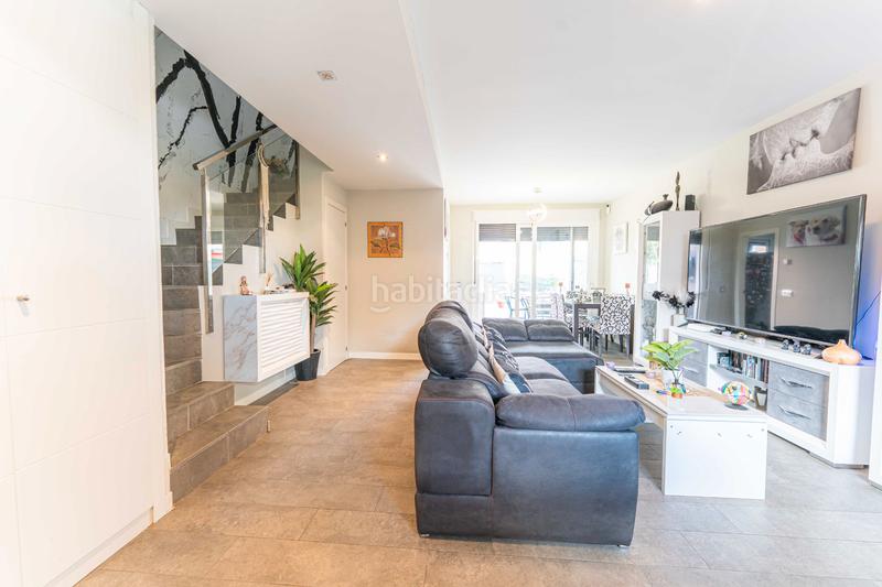 Foto 1fd08a2f-3a2c-4a8e-b0bf-28d4cc68fb7e. Xalet amb calefacció aparcament a Sur - PAU 4 Móstoles