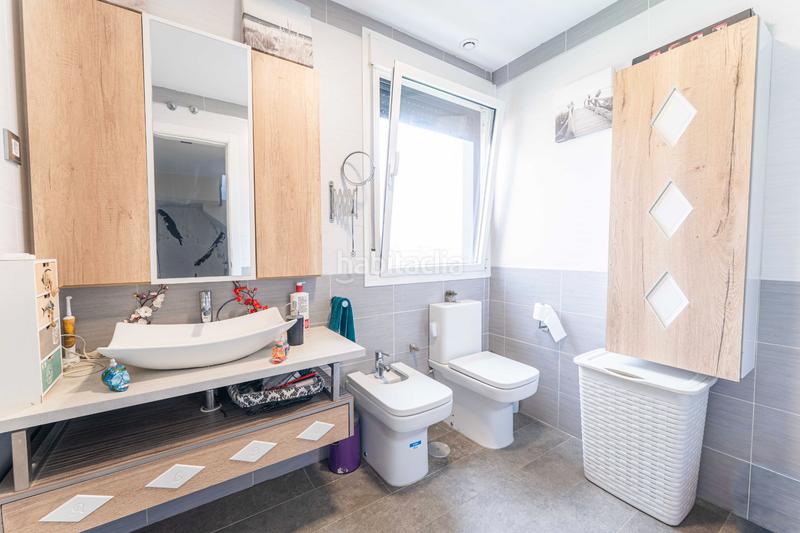 Foto b867f5a9-067a-4b9f-99f0-3f575f6f7d5f. Xalet amb calefacció aparcament a Sur - PAU 4 Móstoles