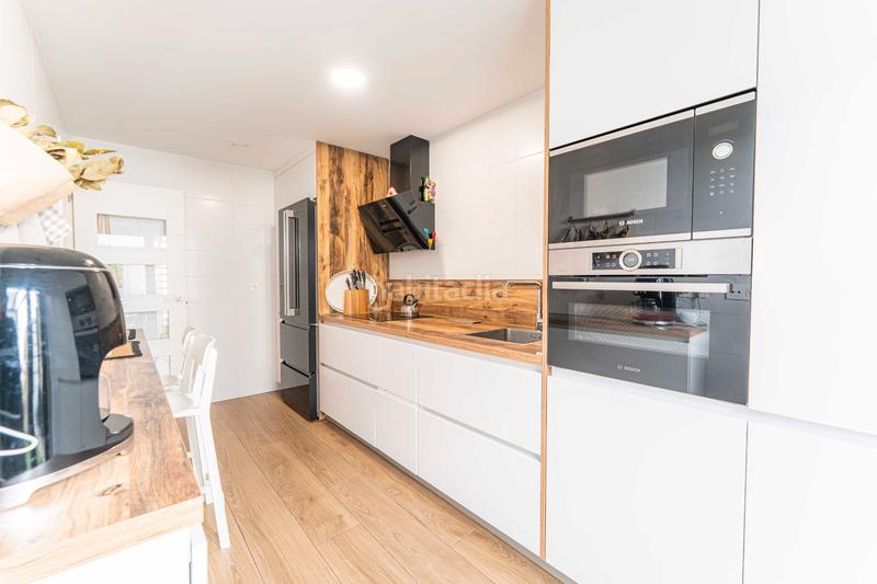 Foto 57f1646e-3a24-48b1-bb90-37f9bbcc5977. Casa bifamiliare con riscaldamento parcheggio piscina in Arroyomolinos