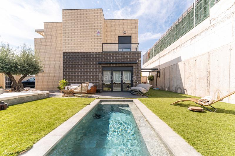 Foto 5eff42ed-1d11-4598-862b-27e4daa3fa95. Casa bifamiliare con riscaldamento parcheggio piscina in Arroyomolinos