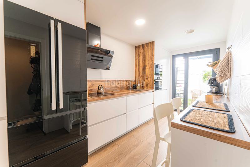 Foto 8d3d48cb-050f-4145-96f9-a691150c62dd. Casa bifamiliare con riscaldamento parcheggio piscina in Arroyomolinos