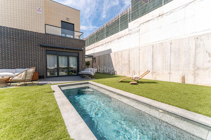 Foto 92d340a9-98f5-4e4f-94b6-5acf2335f39e. Casa bifamiliare con riscaldamento parcheggio piscina in Arroyomolinos