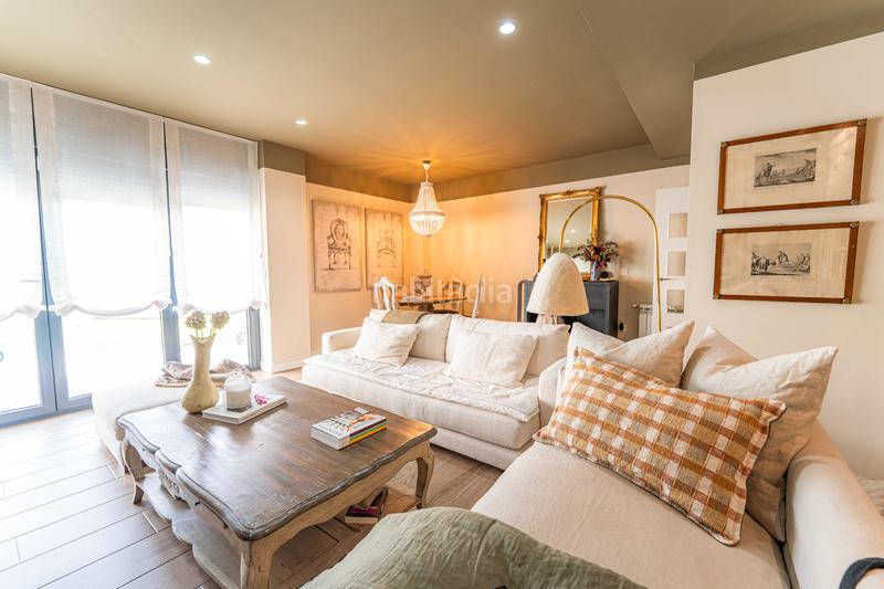 Foto b7899485-abb7-4347-912b-5ea0b4798fa8. Casa bifamiliare con riscaldamento parcheggio piscina in Arroyomolinos