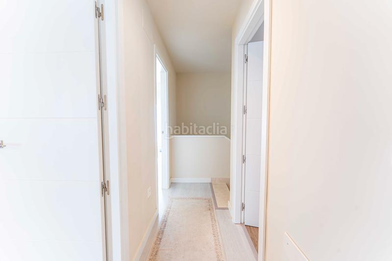 Foto d2d87423-9ebf-46d7-b4df-901e854830ac. Casa bifamiliare con riscaldamento parcheggio piscina in Arroyomolinos