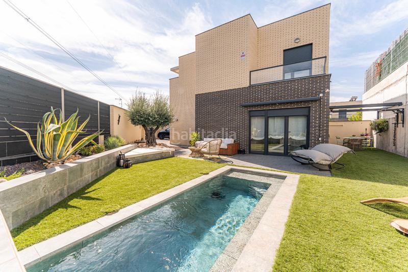 Foto ed373a7b-55d4-425f-9340-07959f132c9a. Casa bifamiliare con riscaldamento parcheggio piscina in Arroyomolinos