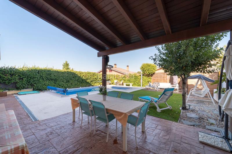 Foto 23dca0af-6f5b-4f15-aa6c-cccee7c14a76. Chalet with heating parking pool in Quijorna