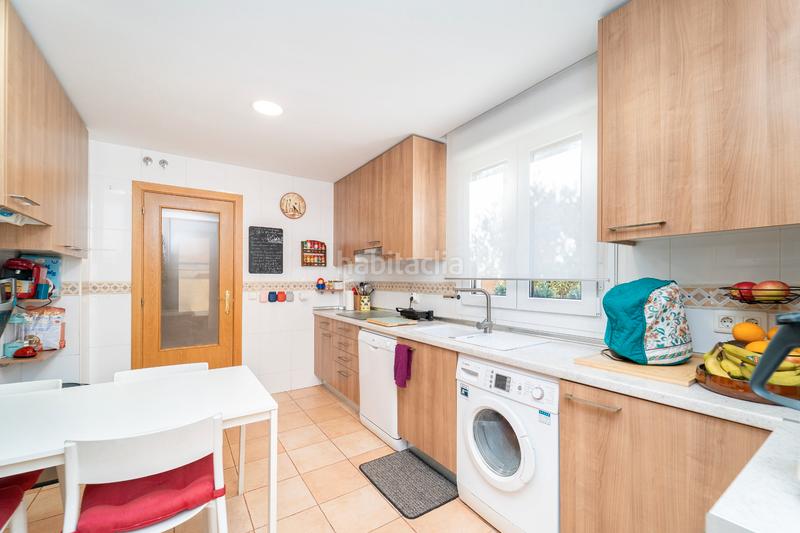 Foto 99280819-cd88-4015-b489-3a28a5a324c8. Chalet with heating parking pool in Quijorna