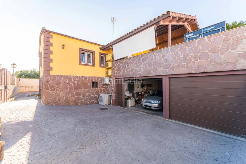 Foto 0077f30a-dda7-43a7-8496-1ed7a63836b2. Chalet mit kamin heizung parking pool in Serranillos del Valle