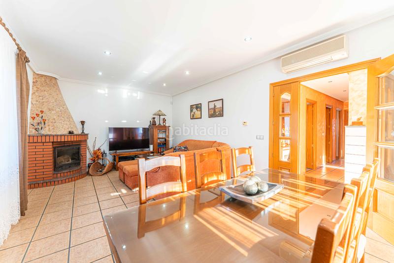 Foto 3dc00236-98a6-494d-98aa-da8cf1a59a6a. Chalet mit kamin heizung parking pool in Serranillos del Valle