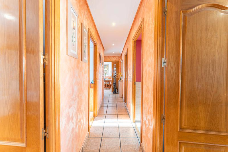 Foto 5d0b5ea3-6f66-424e-a945-3c76943dd7c7. Chalet mit kamin heizung parking pool in Serranillos del Valle