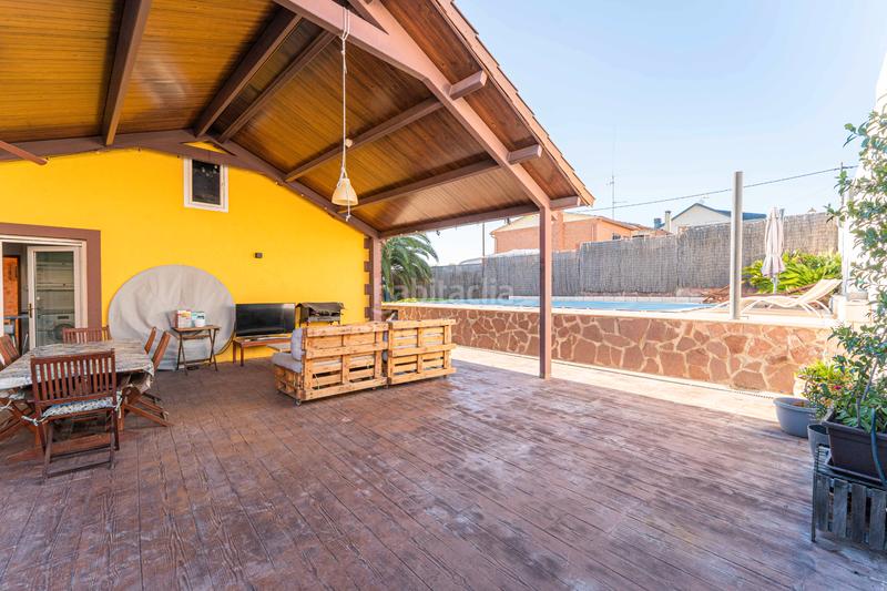 Foto d4003031-fd35-42e9-8e3c-a05e8deca602. Chalet mit kamin heizung parking pool in Serranillos del Valle