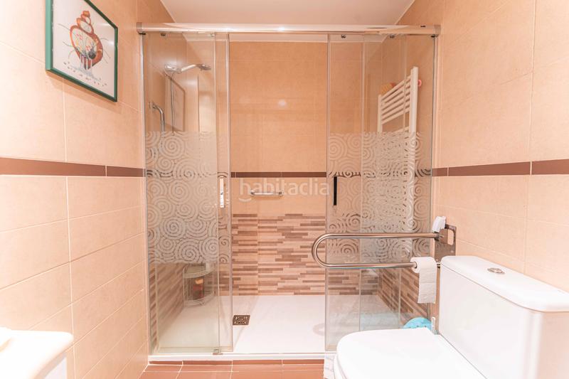 Foto 9c58680b-064c-4cfd-8dbf-e7158b0d3d9e. Flat with heating parking pool in Villaverde Alto Madrid