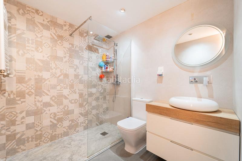 Foto 500cb9c2-11ee-42d7-bad1-7d0ce96205f1. Dúplex amb calefacció aparcament piscina a Sevilla la Nueva