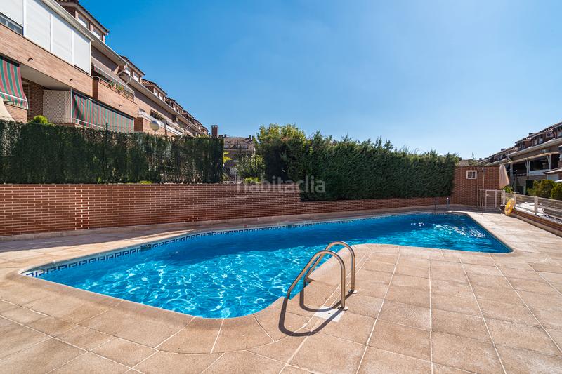 Foto 5c12242b-f866-4020-87d6-3c0d7832cfe2. Dúplex amb calefacció aparcament piscina a Sevilla la Nueva