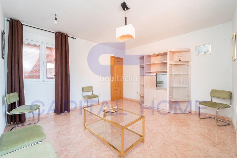 Foto 96b24988-e0bd-4a00-a0a7-c7331fc4ada2. Piso  en venta en avenida de madrid en Álamo (El)