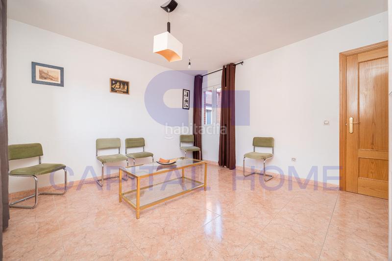 Foto b05eaf3b-6a44-4c90-aa53-1def68123a55. Piso  en venta en avenida de madrid en Álamo (El)