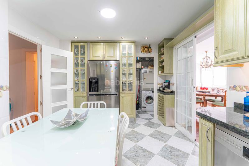 Foto 2fcf6489-f9f3-4f72-a5fc-0abbd0f6b85d. Chalet avec cheminée chauffage parking piscine dans Navalcarnero