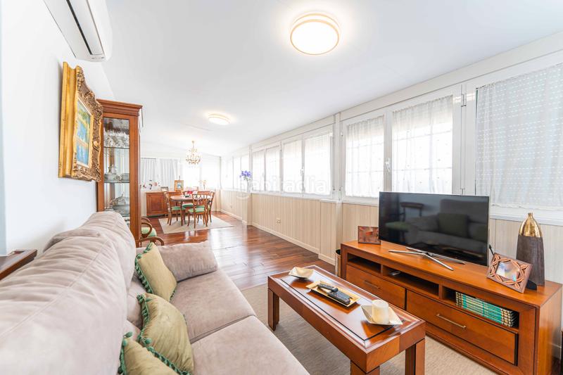 Foto d60fd73c-5706-494b-957a-4de2623425b0. Chalet avec cheminée chauffage parking piscine dans Navalcarnero