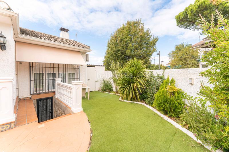 Foto d4139355-2c04-4c7c-a687-ce8f90e889e9. Chalet con camino riscaldamento parcheggio piscina in Navalcarnero