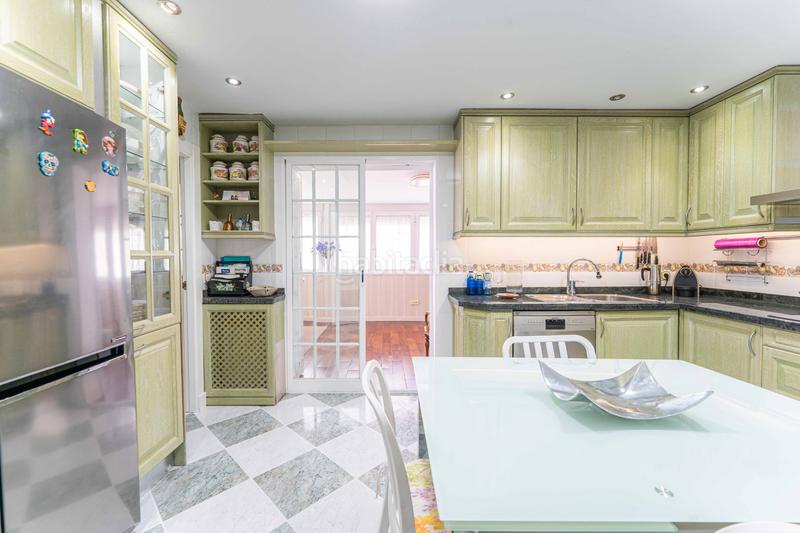 Foto 59a96966-5a45-492f-b838-8e4f40728d14. Xalet amb xemeneia calefacció aparcament piscina a Navalcarnero