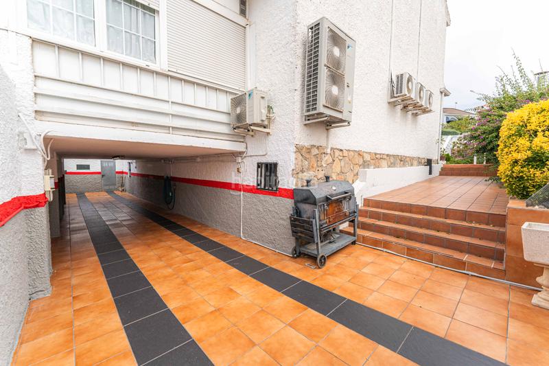 Foto 79f1fc11-512d-4f93-a7a8-37aad8f99fc8. Xalet amb xemeneia calefacció aparcament piscina a Navalcarnero