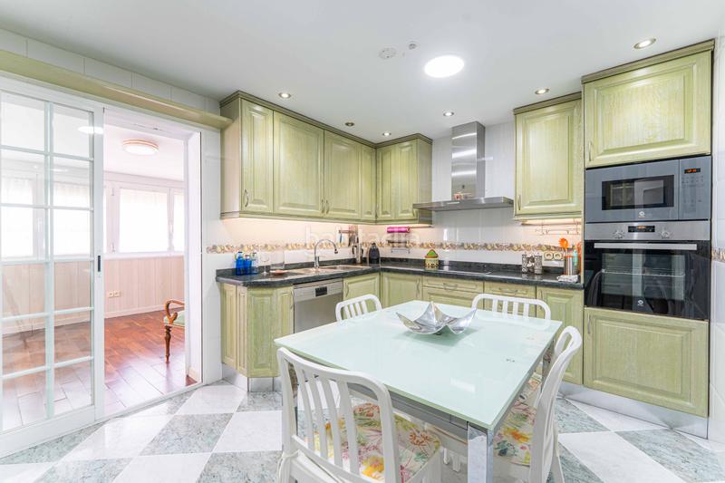 Foto cdb19f2c-c89a-40ea-a825-9c3759b2e68f. Xalet amb xemeneia calefacció aparcament piscina a Navalcarnero