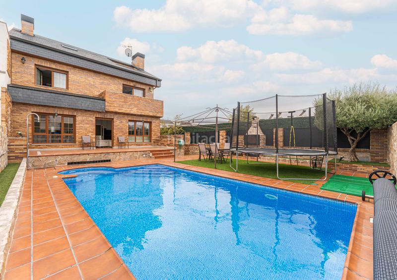 Foto 0a80cdcb-693f-4f90-a952-512d3b28674a. Chalet with fireplace heating parking pool in La Cárcaba-El Encinar-Montemolinos Arroyomolinos